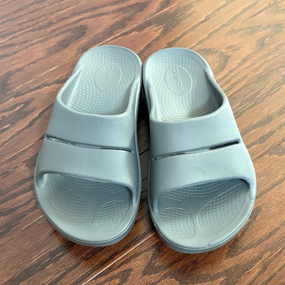 OOFOS OOahh Women’s 7 Men 5 gray - Picture 1 of 2